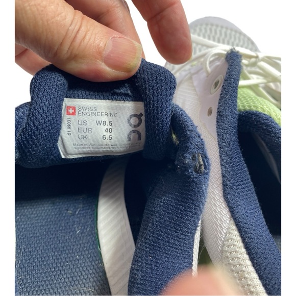 On Cloud Cloudflyer 4 Womens Running Shoes White/Navy/Green Size 8.5 Shoes - Picture 6 of 10